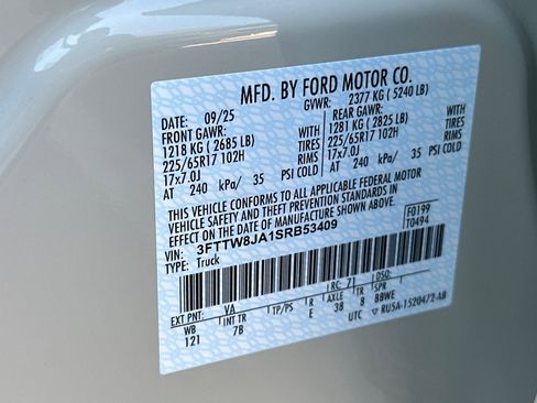 New 2025 Ford Maverick XLT w/ XLT Luxury Package image 27