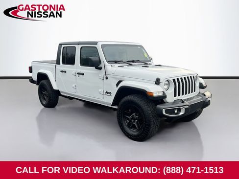 Used 2021 Jeep Gladiator Sport image 1