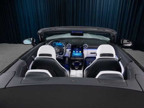 New 2026 Mercedes-Benz SL 63 AMG 4MATIC image 6