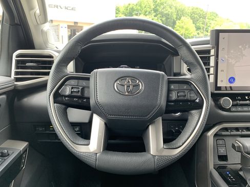 Used 2024 Toyota Sequoia Limited AWD/4WD image 18