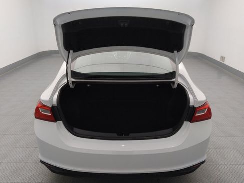 Used 2023 Chevrolet Malibu LS FWD image 29