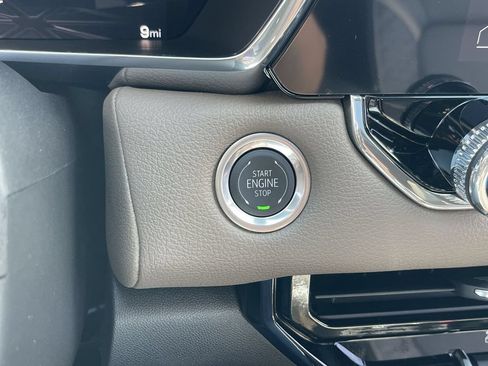 New 2026 GMC Canyon Denali AWD/4WD image 17