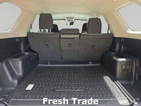 Used 2021 Toyota 4Runner SR5 AWD/4WD image 8