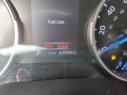 Certified 2022 Toyota RAV4 SE image 31