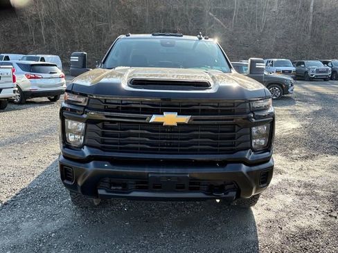Used 2024 Chevrolet Silverado 3500 W/T image 7