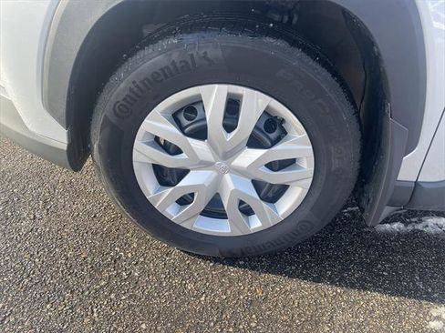 Certified 2024 Toyota Corolla Cross L image 9