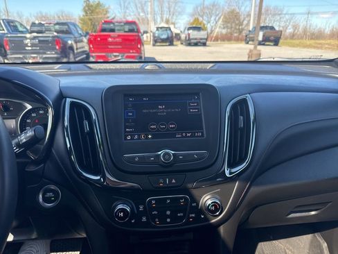 Used 2023 Chevrolet Equinox RS w/ LPO, Floor Liner Package AWD/4WD image 22