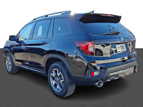 Certified 2023 Honda Passport TrailSport image 4