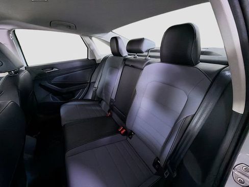 Certified 2026 Volkswagen Jetta SE FWD image 22