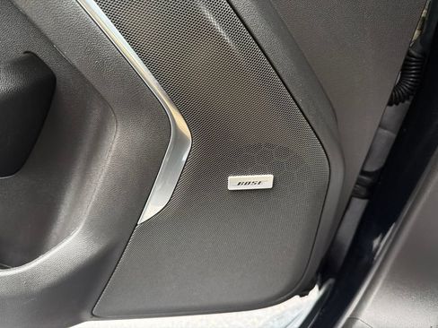 Used 2022 Chevrolet Suburban Premier AWD/4WD image 22