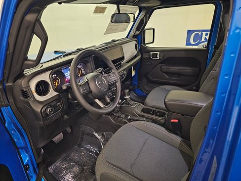 New 2026 Jeep Gladiator Sport image 11