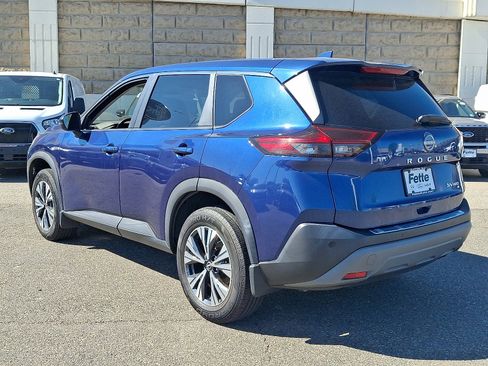 Used 2022 Nissan Rogue SV AWD/4WD image 6