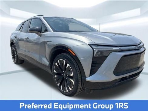 Used 2024 Chevrolet Blazer EV RS AWD/4WD image 3