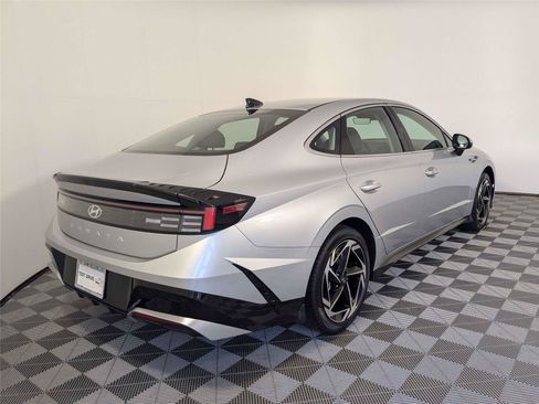 Used 2026 Hyundai Sonata SEL FWD image 5