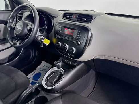 Used 2016 Kia Soul FWD image 33