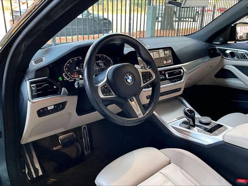 Used 2023 BMW 430i Convertible w/ M Sport Package image 16