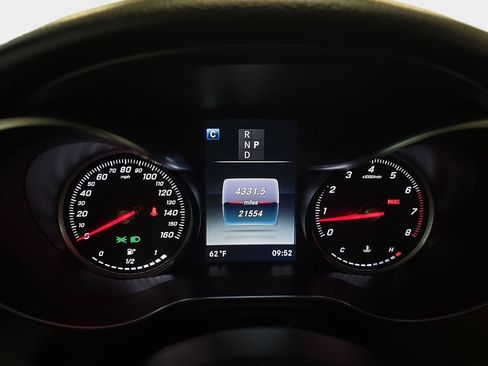 Used 2019 Mercedes-Benz GLC 300 4MATIC Coupe image 22