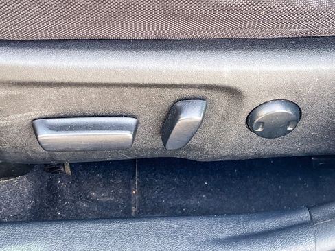 Used 2016 Toyota Camry LE image 20