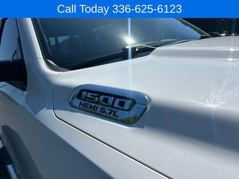 Used 2022 RAM 1500 Big Horn AWD/4WD image 11