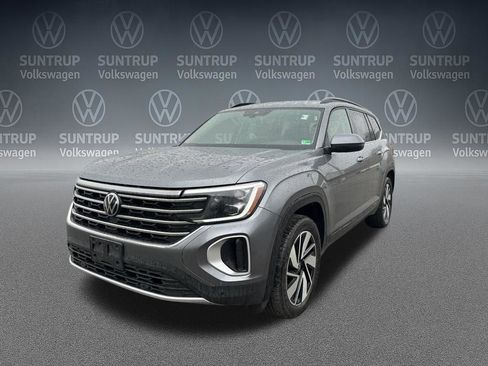 Used 2025 Volkswagen Atlas SE FWD image 31
