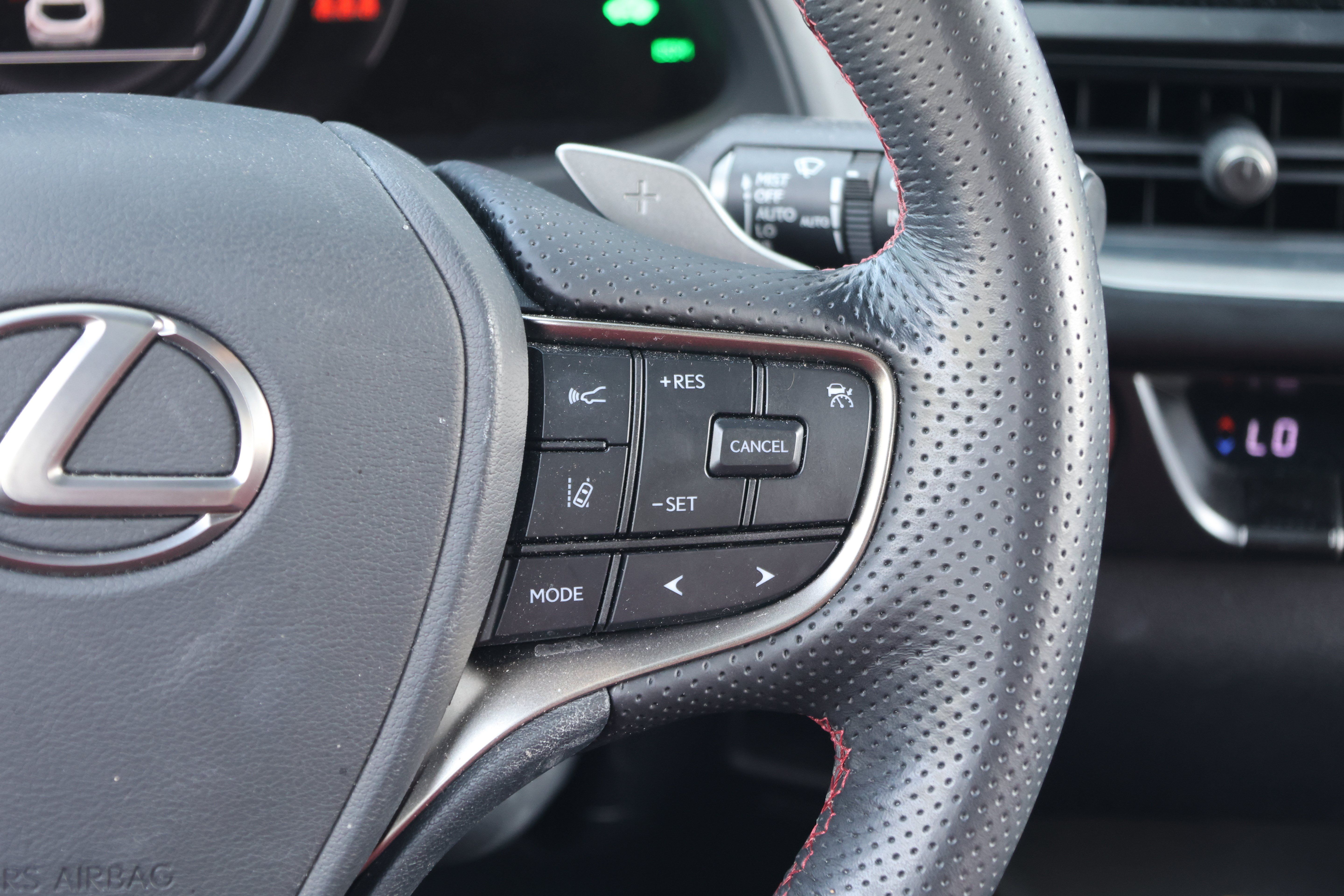 Certified 2023 Lexus UX 250h F Sport FWD image 22