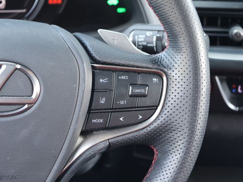 Used 2023 Lexus UX 250h F Sport FWD image 22
