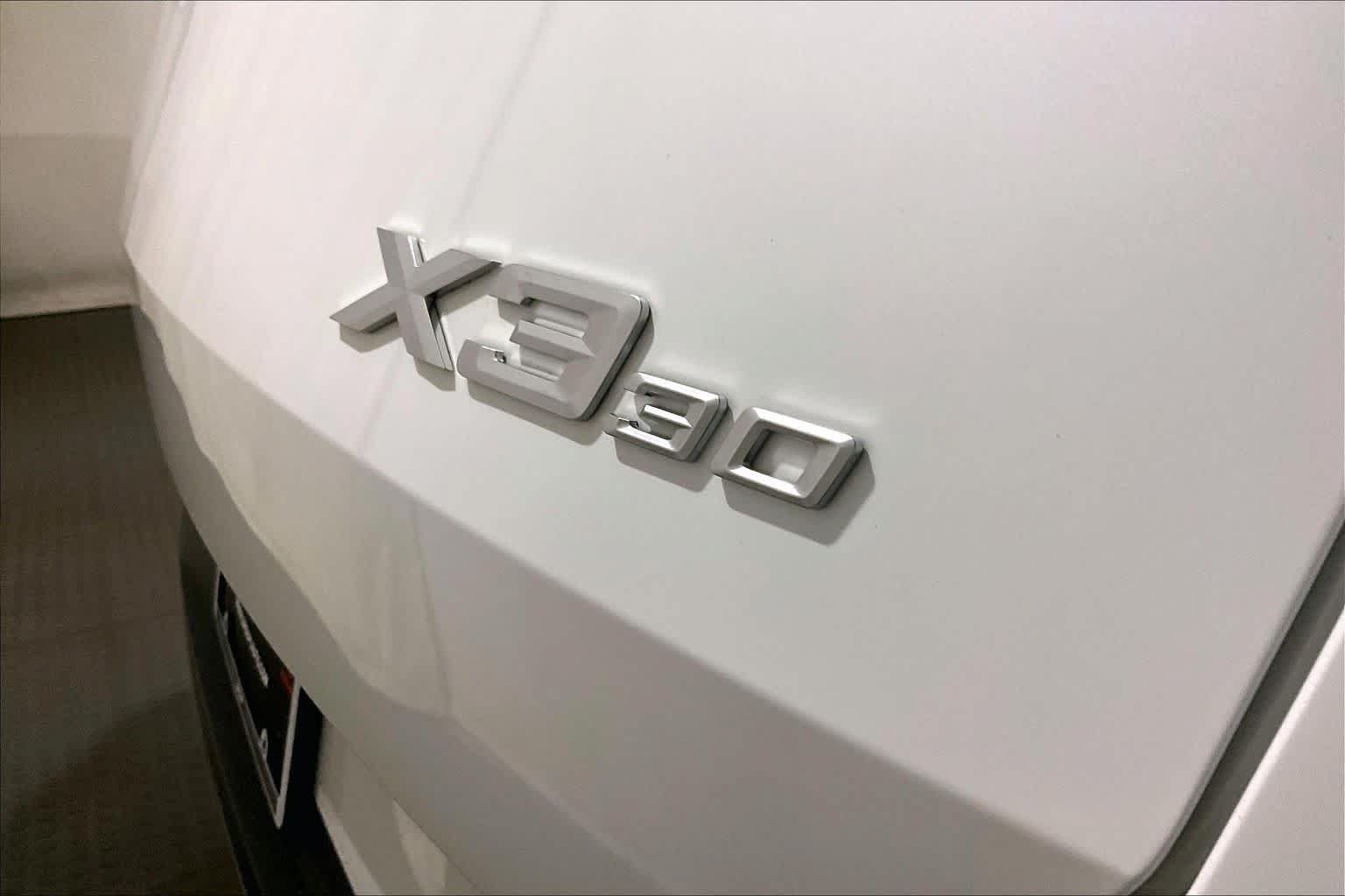 Used 2025 BMW X3 xDrive30i w/ Premium Package AWD/4WD image 9