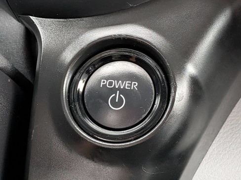 Used 2026 Toyota Sienna XLE FWD image 22