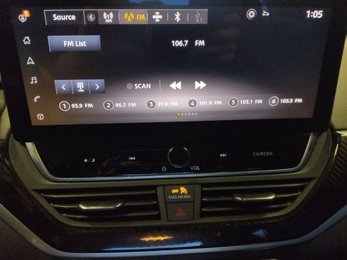 Used 2024 Nissan Altima 2.5 SR w/ SR Premium Package FWD image 25