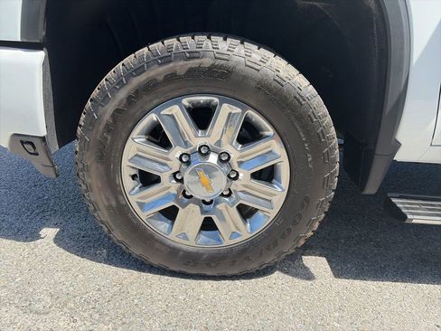 New 2026 Chevrolet Silverado 3500 High Country w/ High Country Premium Package AWD/4WD image 11