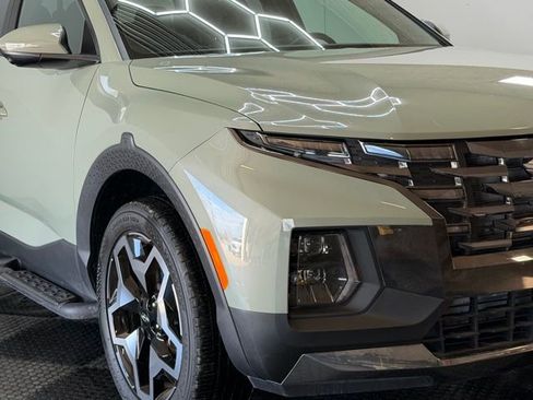 Used 2024 Hyundai Santa Cruz Limited image 2