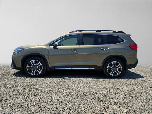 Used 2023 Subaru Ascent Limited w/ Technology Package AWD/4WD image 6