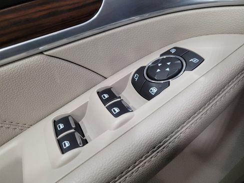 Used 2018 Ford Explorer Limited AWD/4WD image 27