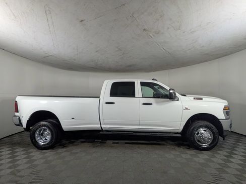 New 2026 RAM 3500 Tradesman AWD/4WD image 6