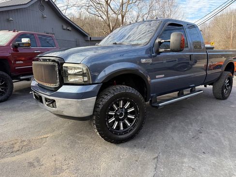 Used 2006 Ford F350 4x4 SuperCab Super Duty image 6