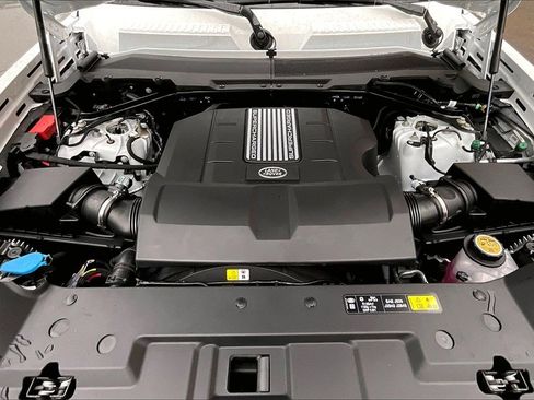 New 2026 Land Rover Defender 110 V8 image 12