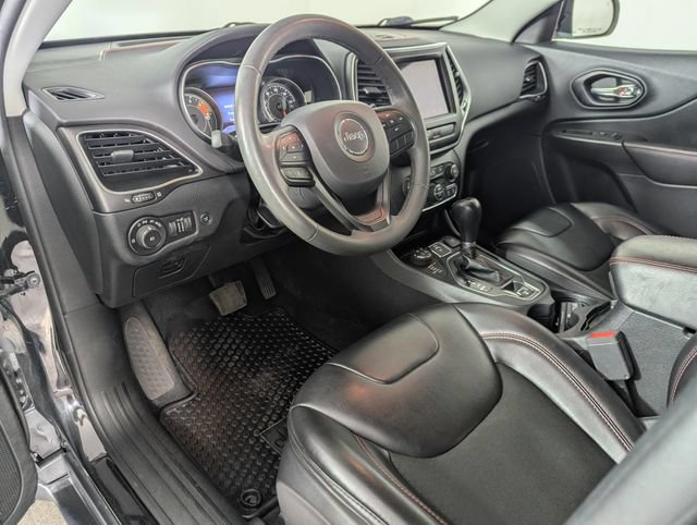 Used 2022 Jeep Cherokee Trailhawk AWD/4WD image 16