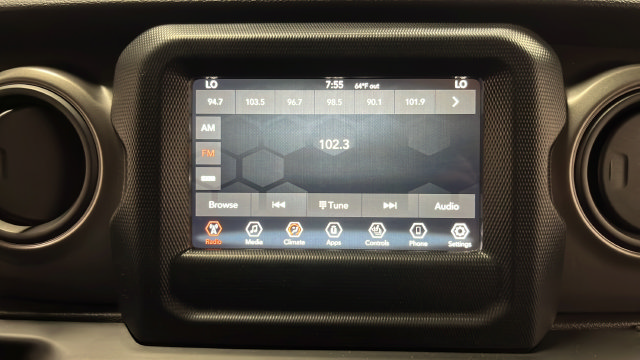 Used 2023 Jeep Gladiator Sport AWD/4WD image 15