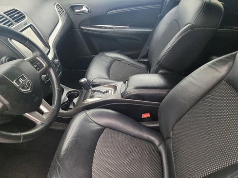 Used 2015 Dodge Journey Crossroad w/ Flexible Seating Group FWD image 17