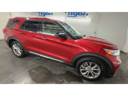 Used 2021 Ford Explorer Limited w/ Equipment Group 301A RWD image 2