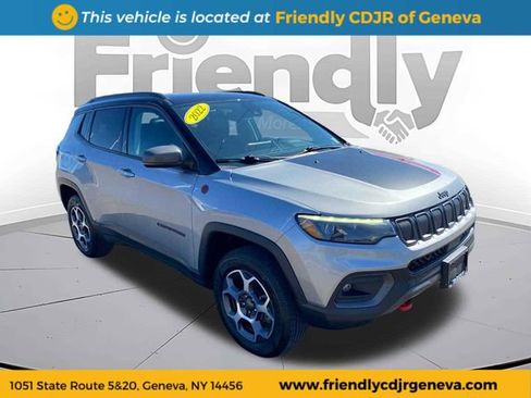 Used 2022 Jeep Compass Trailhawk w/ Trailhawk Elite Group AWD/4WD image 3