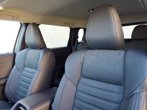 New 2026 Mitsubishi Outlander SE FWD image 12