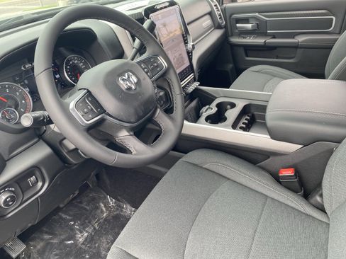 New 2026 RAM 3500 Big Horn AWD/4WD image 15