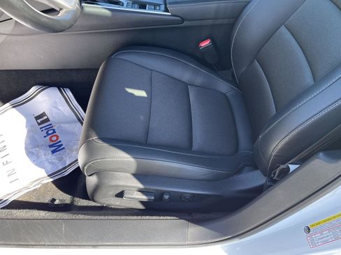 Used 2022 Honda Accord Sport image 3