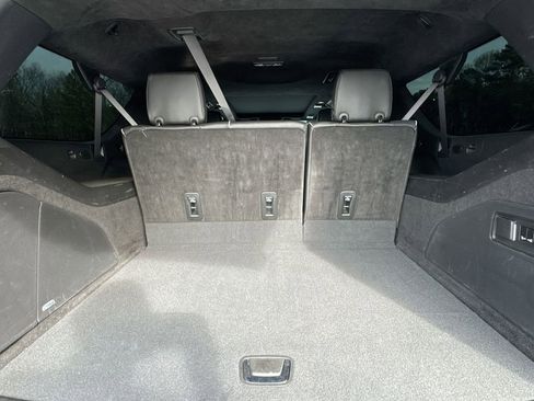 Used 2023 Cadillac Escalade ESV Premium Luxury Platinum image 35