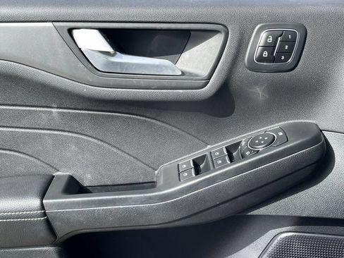 Used 2023 Ford Escape Active w/ Tech Pack #2 AWD/4WD image 25