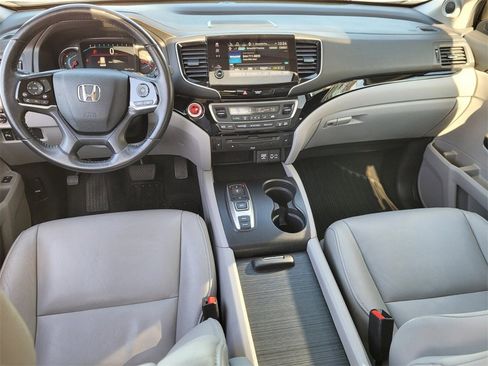 Used 2020 Honda Pilot Touring image 5