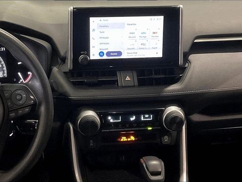 Used 2024 Toyota RAV4 LE image 10