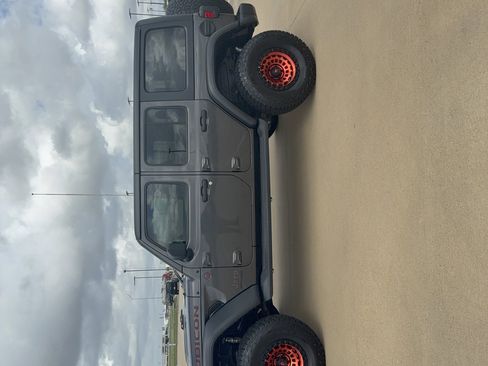 Used 2019 Jeep Wrangler Unlimited Rubicon image 2