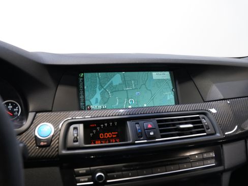 Used 2013 BMW M5 image 46